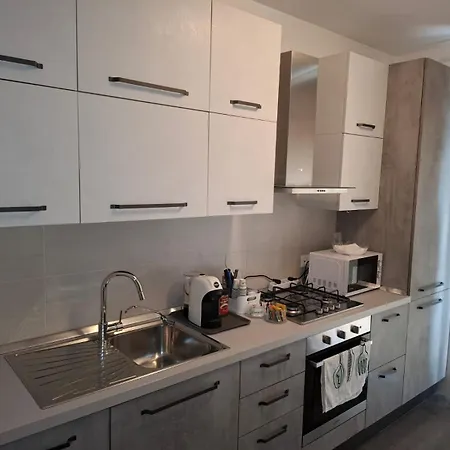 Pensión Airport Palese Deluxe 28 3*