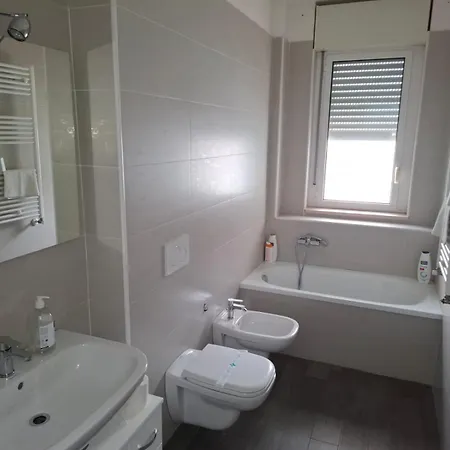 Pensjonat Airport Palese Deluxe 28 3*